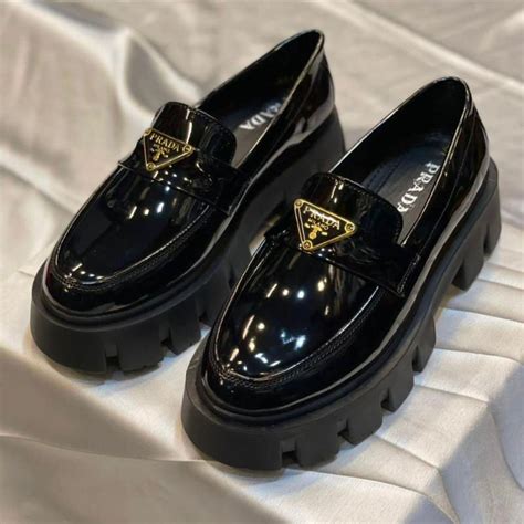 scarpe uomo prada usate|prada men's formal shoes.